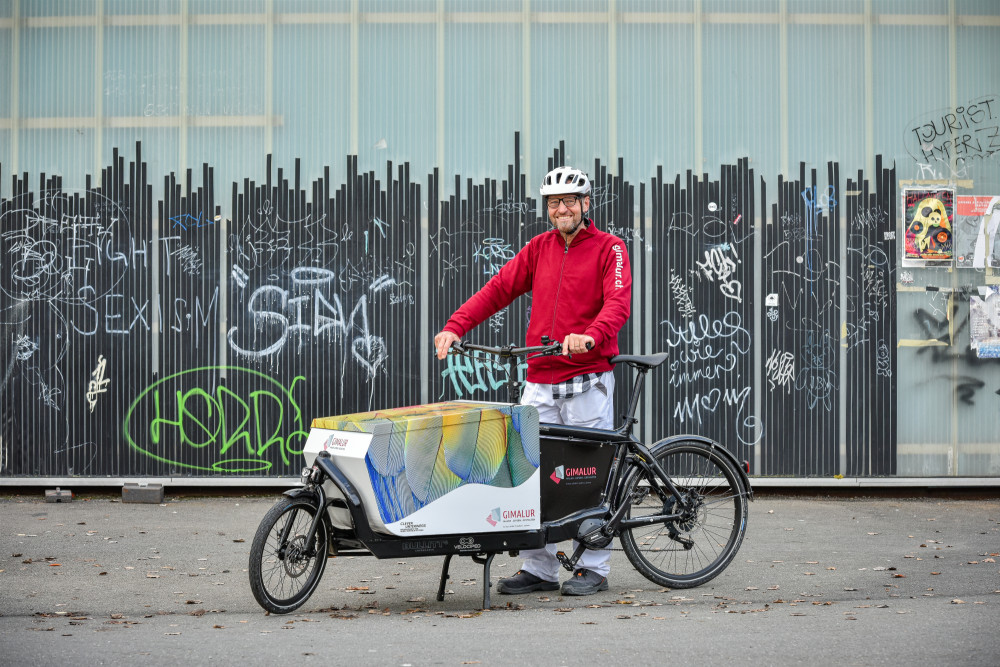 Bruno Roos von Gimalur mit ihrem E-Cargobike